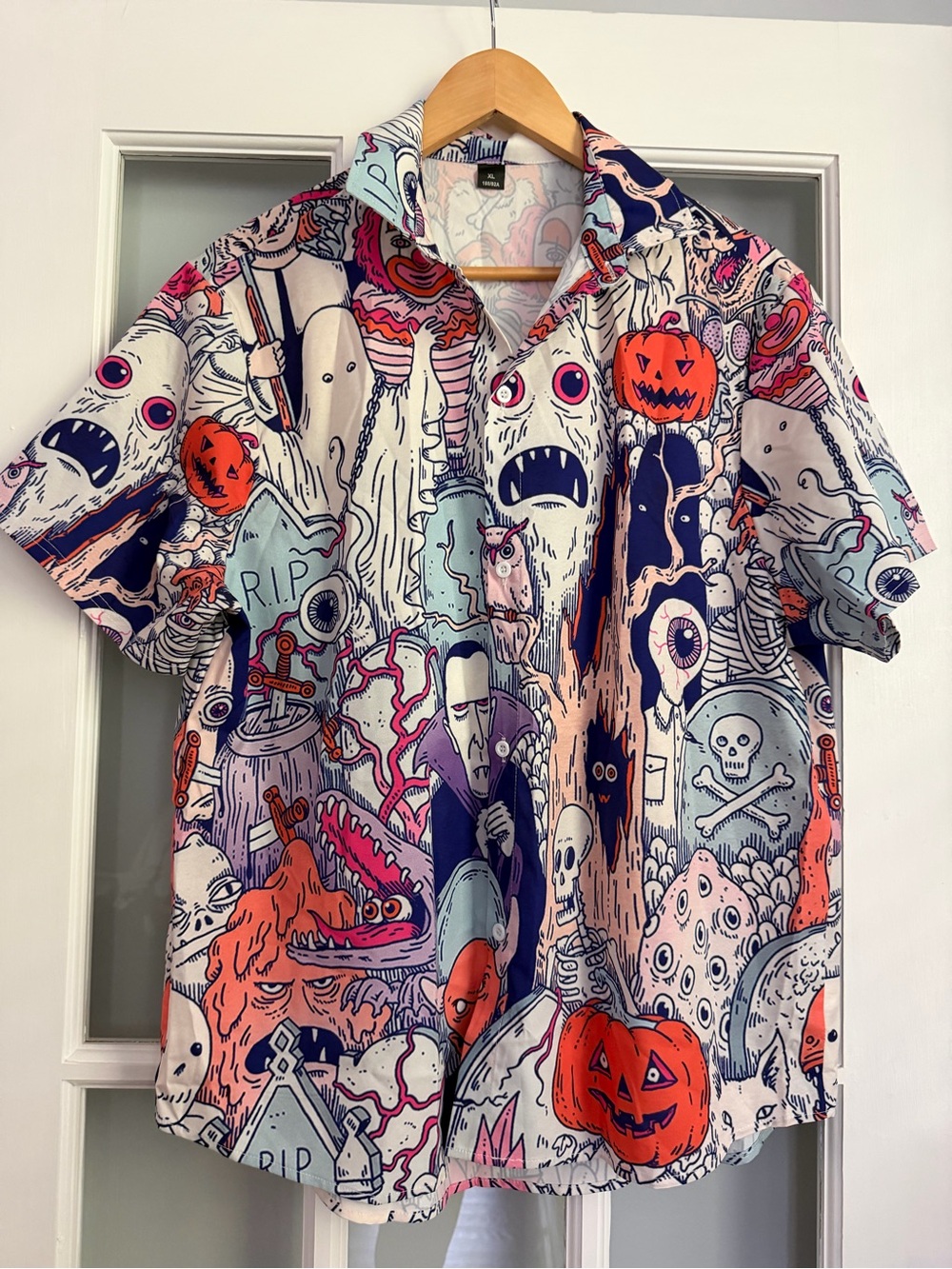 Casual Halloween Print Button-Down Shirt - Multicolor